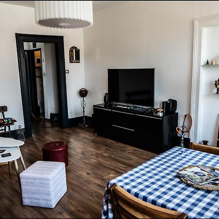 Au Kouglof Avec Netflix Apartment Colmar Bagian luar foto