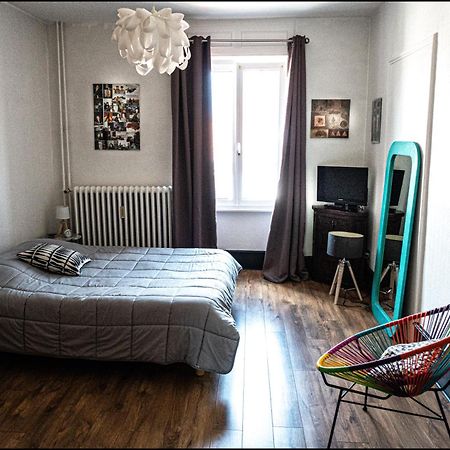 Au Kouglof Avec Netflix Apartment Colmar Bagian luar foto